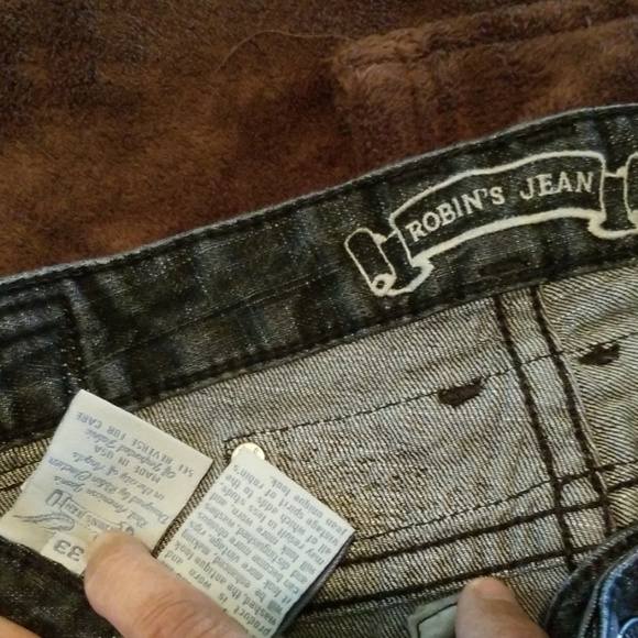 Robin's Jean - Picture 2 of 4